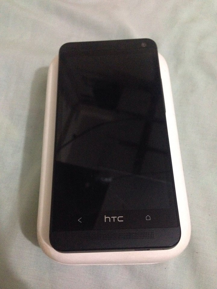 HTC One M7 32gb Black photo